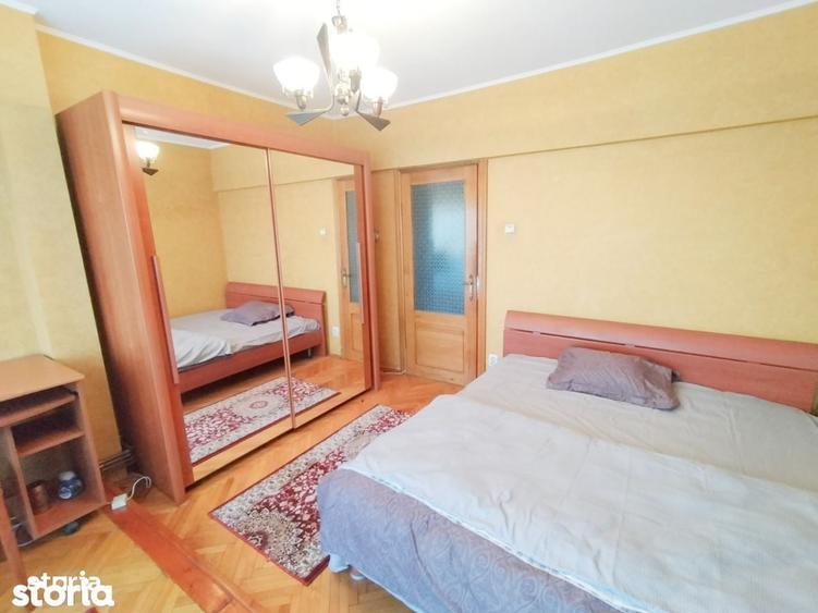 Apartament cu 3 camere decomandat în 1 Mai