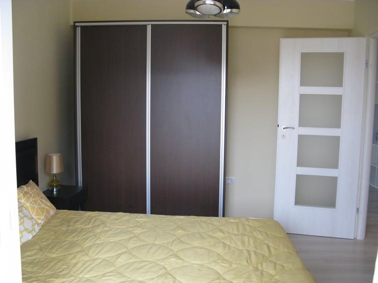 Apartament cu 2 camere semidecomandat în Centrul Civic