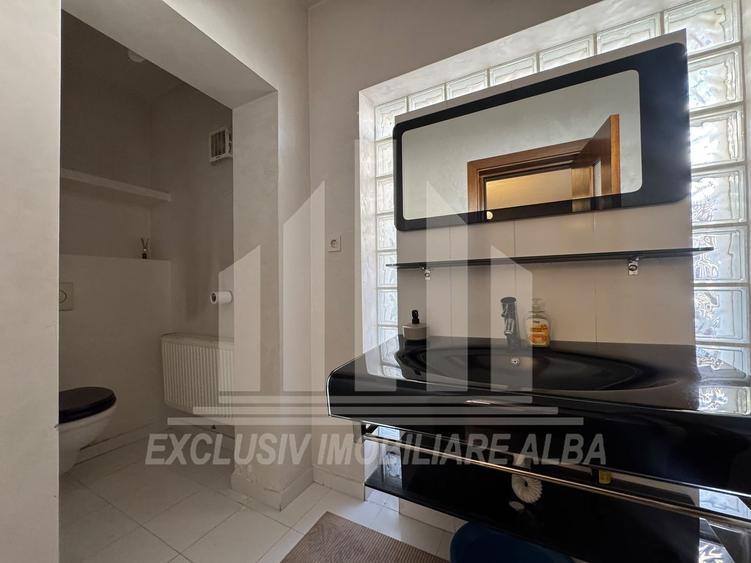 Casă individuală cu 5 camere cu Piscina în Micești