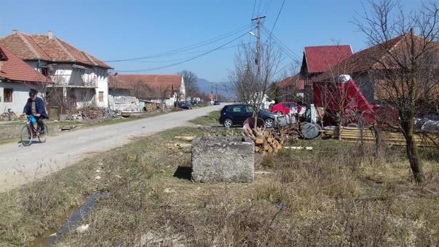 Teren Construcții intravilan de 2800 mp, în Almaș