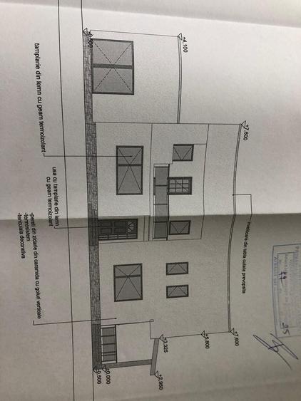 Casă cu 4 camere în Central