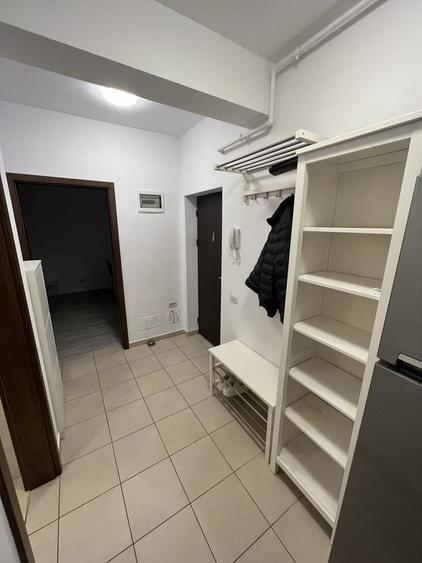 Apartament cu 2 camere semidecomandat în Ghencea