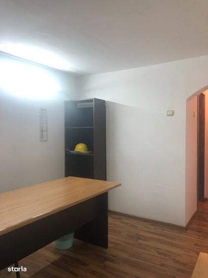 Spațiu comercial, de 22 mp, în Central