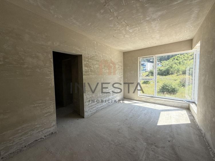 Duplex cu 4 camere cu Canalizare în Florești