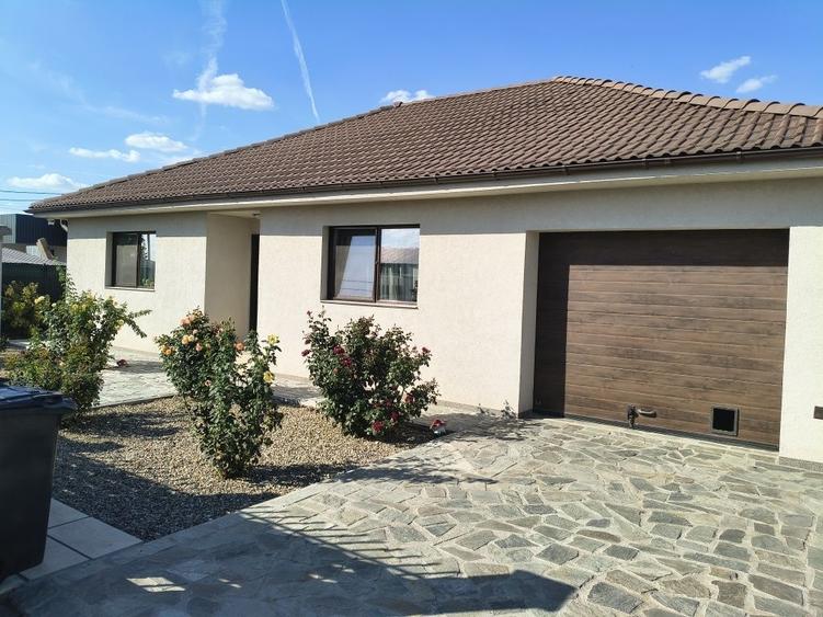 Casă cu 3 camere în Livada de Bihor