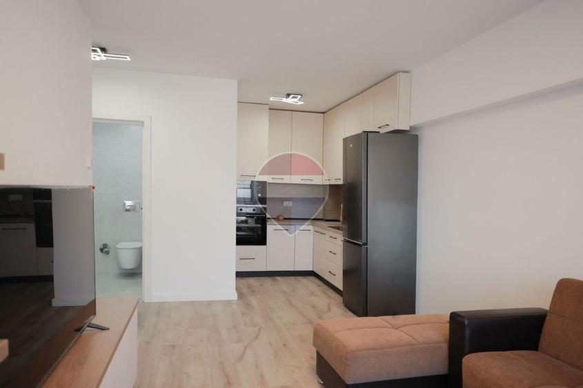 Apartament cu 2 camere semidecomandat, mobilat în Iosia-Nord
