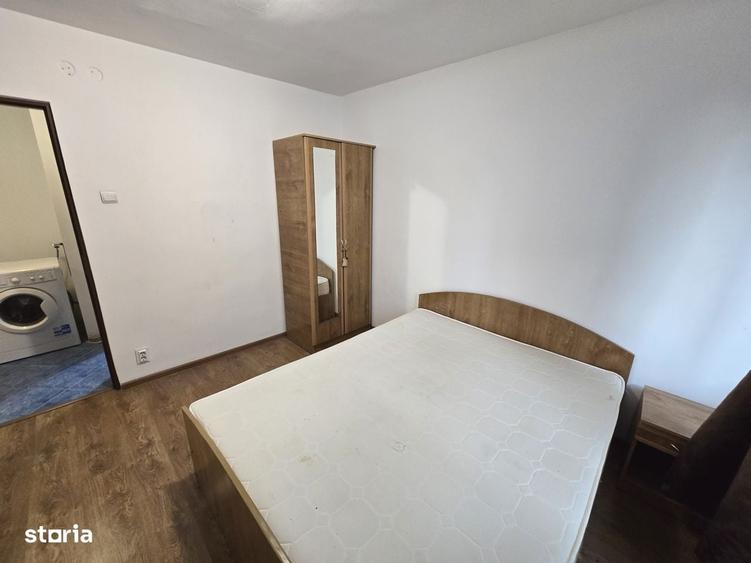 Apartament cu 2 camere decomandat în Crângași