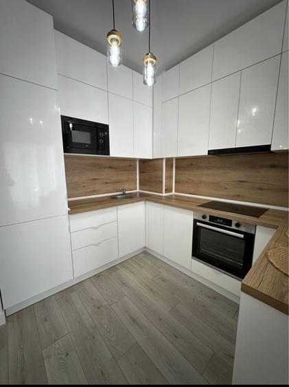 Apartament cu 2 camere în Baza 3
