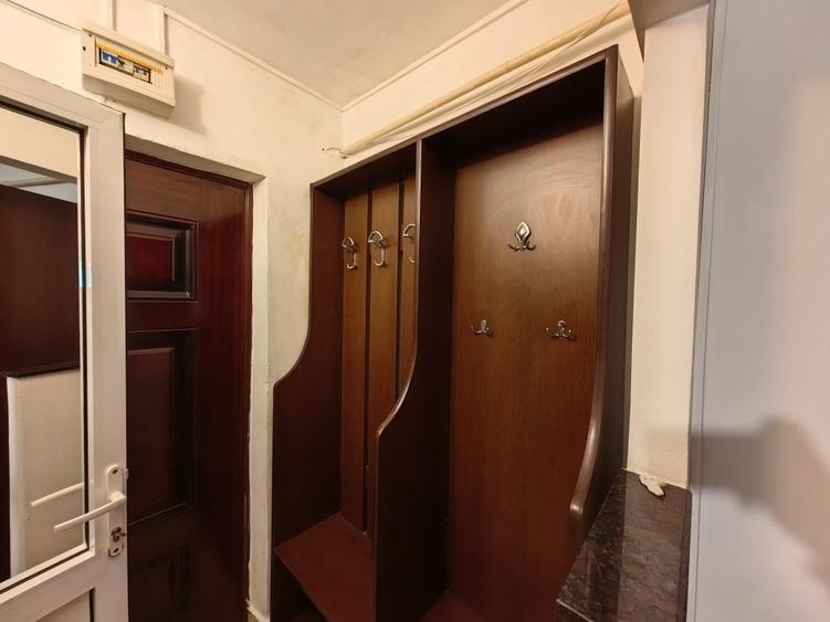 Garsonieră decomandată în Exterior Vest