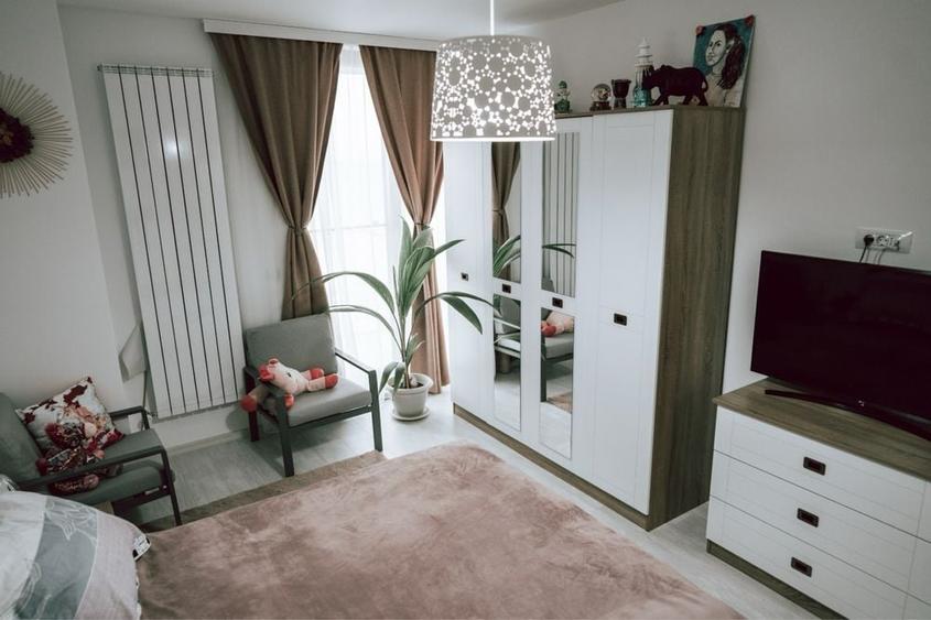 Apartament cu 3 camere decomandat în Central