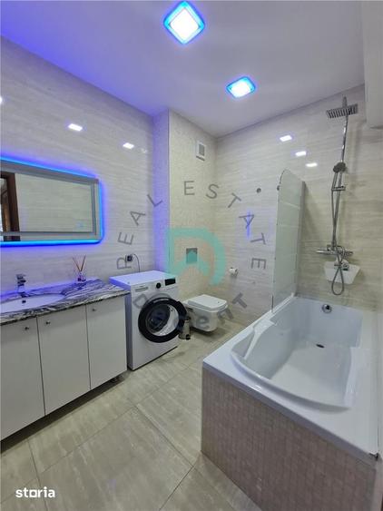 Apartament cu 2 camere decomandat în Tractorul