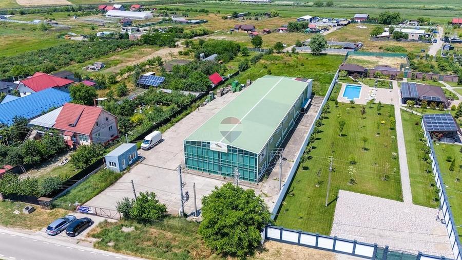 Spațiu comercial, de 880 mp, în Muntenii de Jos