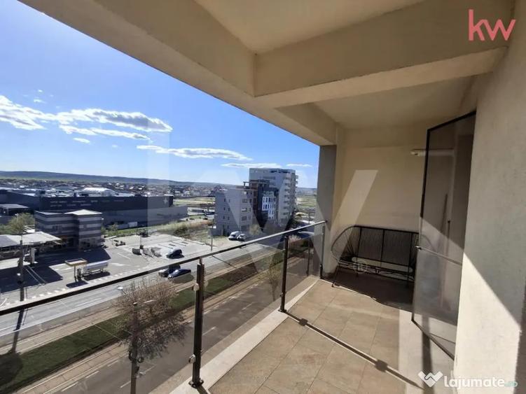 Apartament cu 2 camere semidecomandat, mobilat în Central
