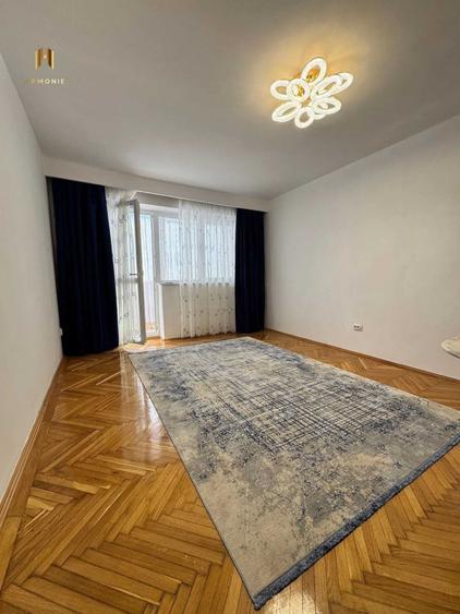 Apartament cu 3 camere decomandat în Năvodari Tabără