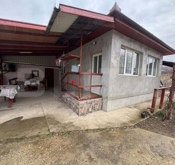 Casă cu 3 camere cu Canalizare în Gârceiu