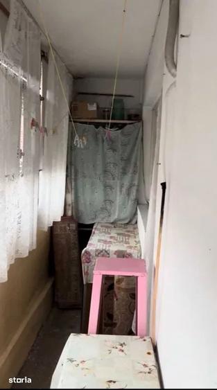 Apartament cu 2 camere decomandat în Micro 17
