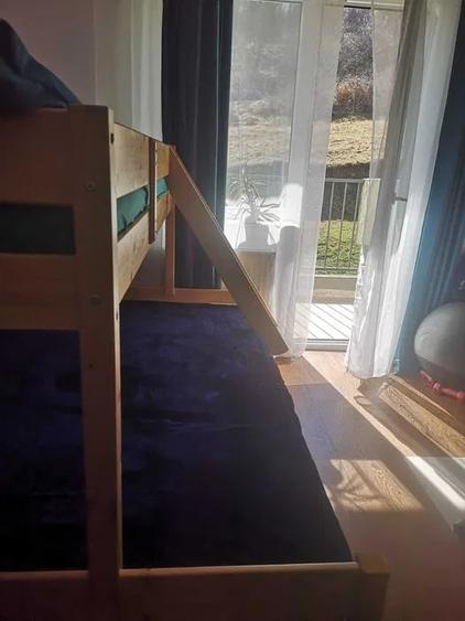 Apartament cu 3 camere semidecomandat, mobilat în Florești