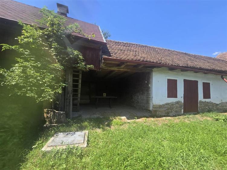 Casă individuală cu 3 camere cu Teren 1200 Mp în Felmer