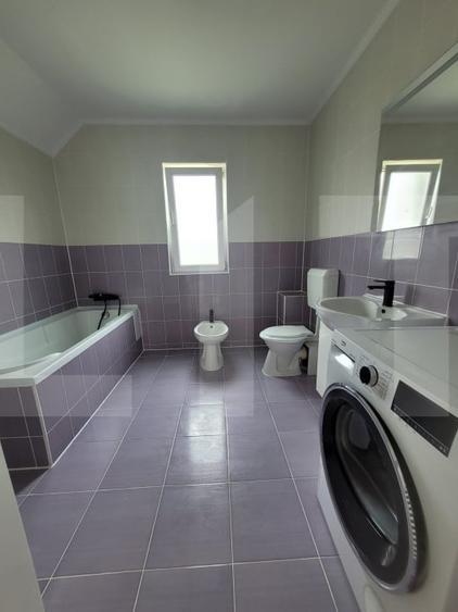 Casă individuală cu 4 camere cu Canalizare în Dumbrăvița