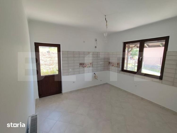 Casă cu 6 camere cu Teren 784 Mp în Central