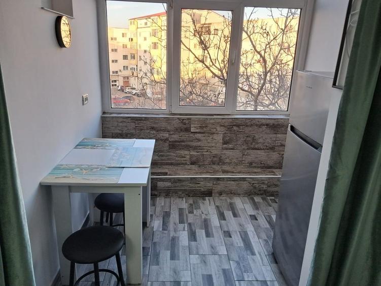 Garsonieră semidecomandată în Far