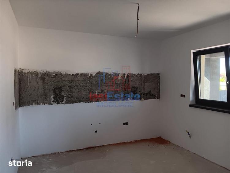 Casă cu 3 camere decomandat cu Teren 430 Mp în Țuțora