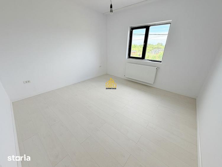 Casă cu 4 camere cu Teren 250 Mp în Clinceni