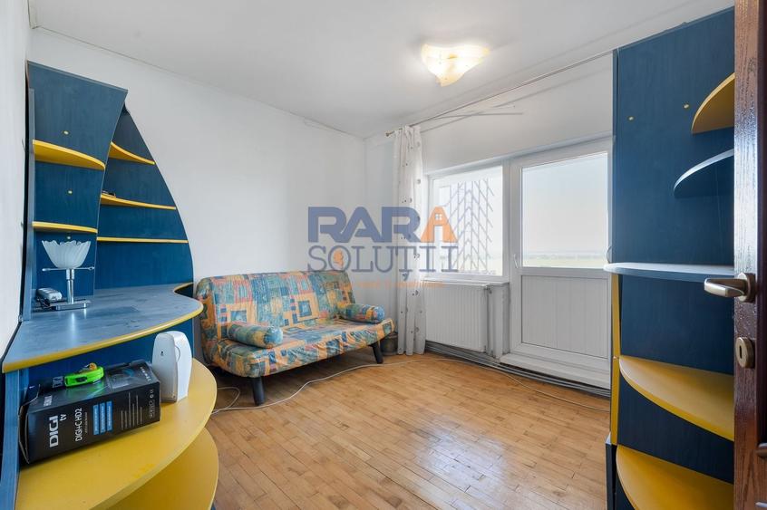 Apartament cu 4 camere decomandat, mobilat în Sud-Vest