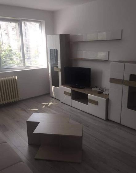 Apartament cu 2 camere decomandat în Circumvalațiunii