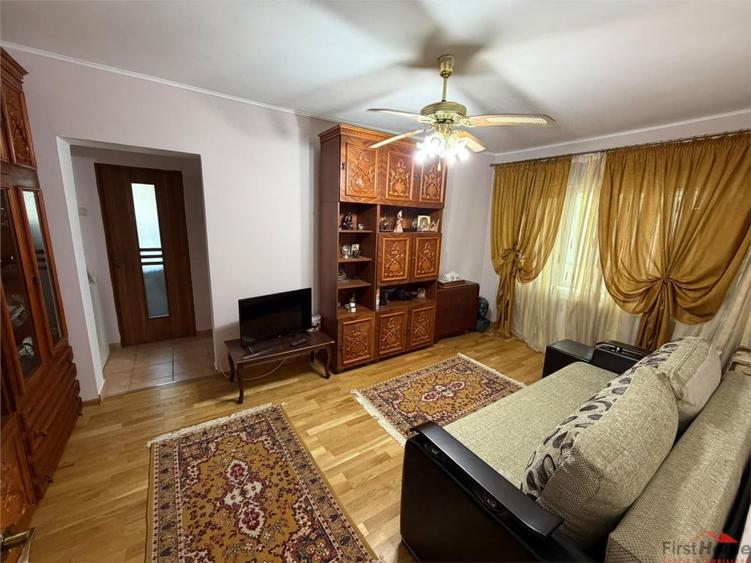 Apartament cu 2 camere semidecomandat în Gară