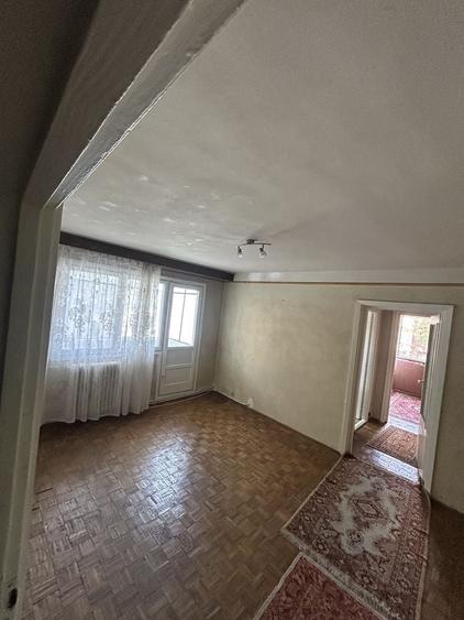 Apartament cu 2 camere semidecomandat în Țerova