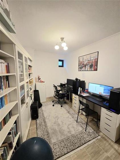 Apartament cu 3 camere decomandat în Primo