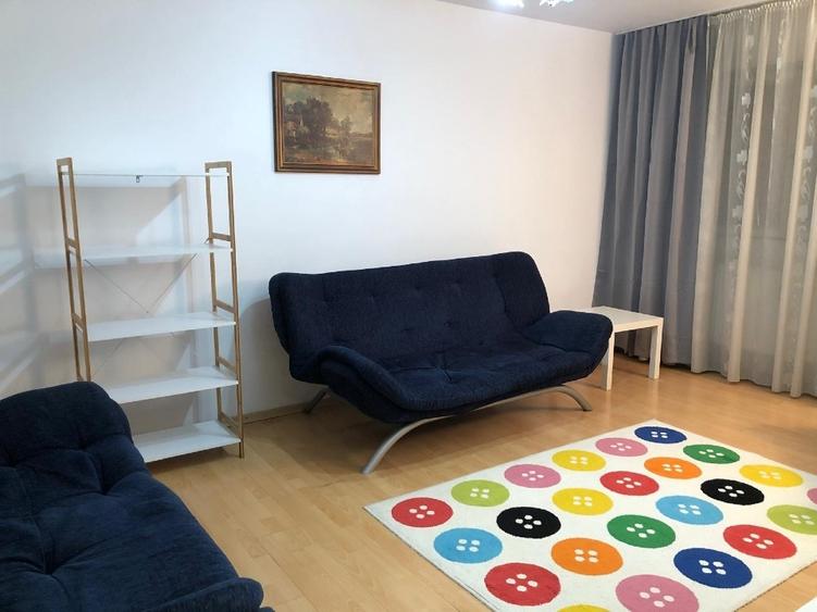 Apartament cu 2 camere decomandat în B-dul București