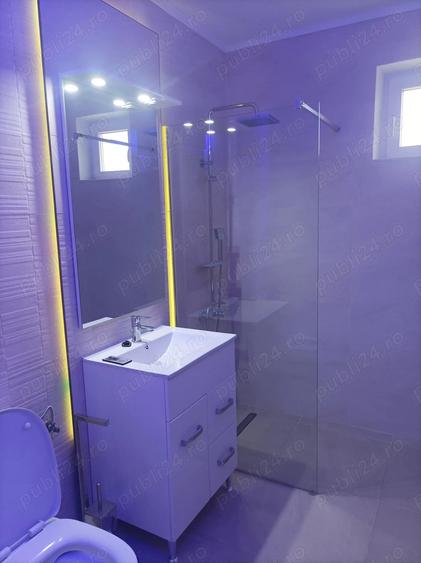 Apartament cu 4 camere decomandat în Central