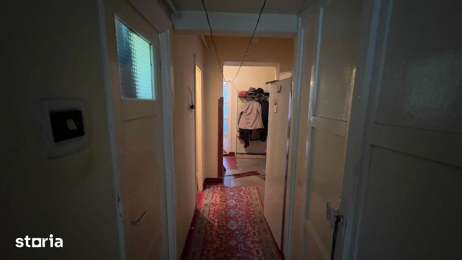 Apartament cu 2 camere decomandat în Petros