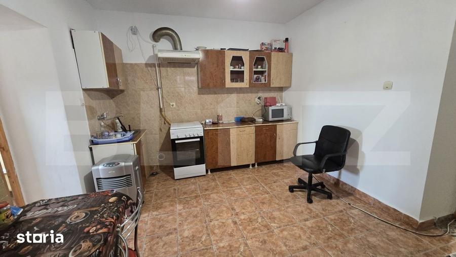 Casă cu 2 camere cu Teren 1000 Mp în Apa