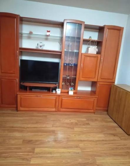 Apartament cu 3 camere decomandat, mobilat în City Park Mall — fotografia 1