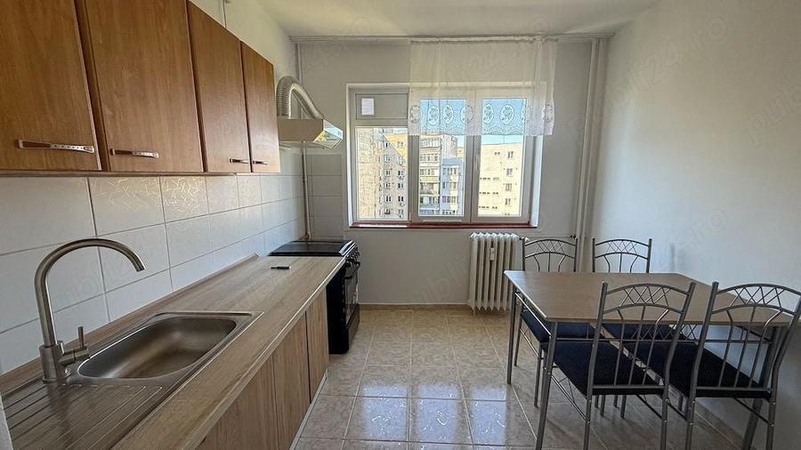 Apartament cu 3 camere decomandat, mobilat în Dristor