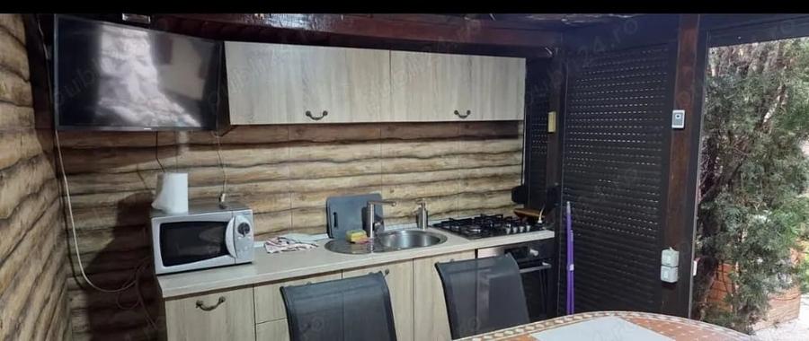 Casă cu 4 camere în Fratelia