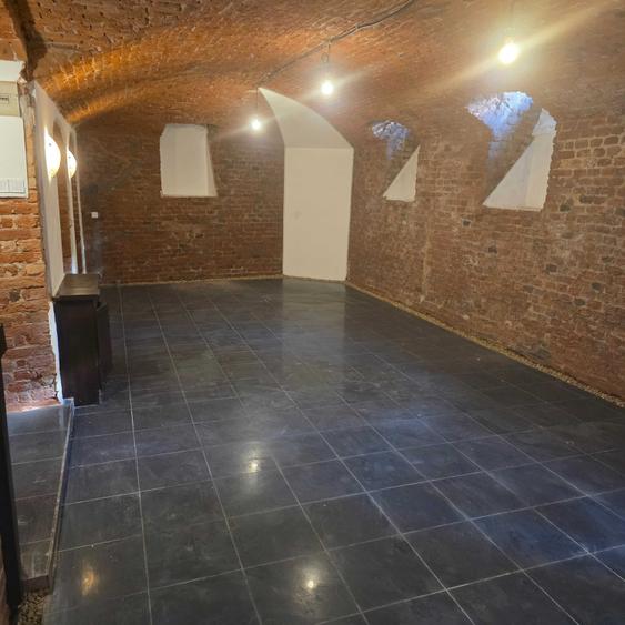 Spațiu comercial, de 120 mp, în Ultracentral