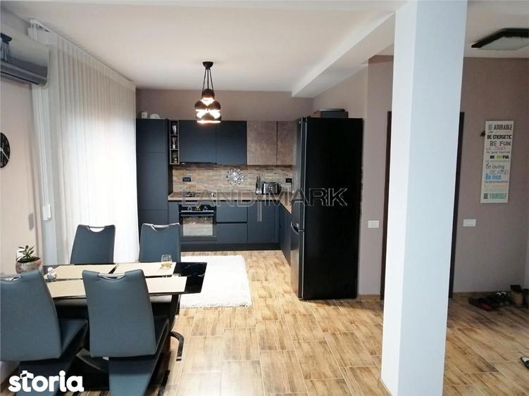 Casă cu 3 camere cu Teren 305 Mp în Dumbrăvița
