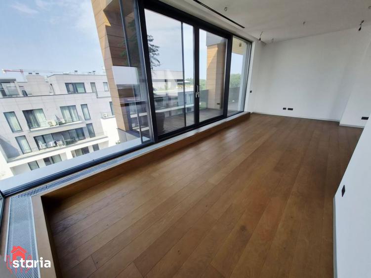 Apartament cu 5 camere în Băneasa