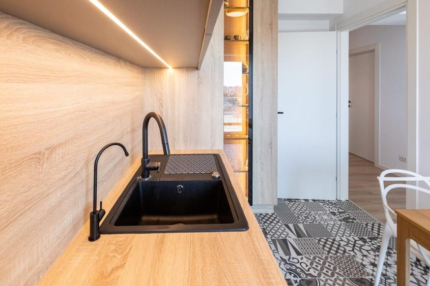 Apartament cu 3 camere decomandat, mobilat în 13 Septembrie