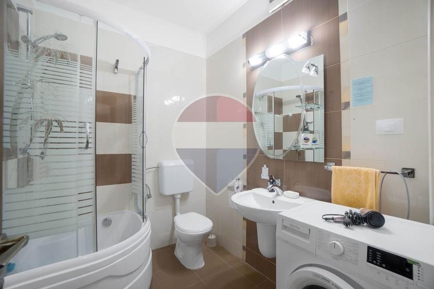 Casă individuală cu 10 camere cu Teren 947 Mp în Valea Alba