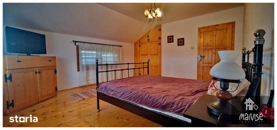 Casă cu 5 camere decomandat cu Teren 927 Mp în Hărman