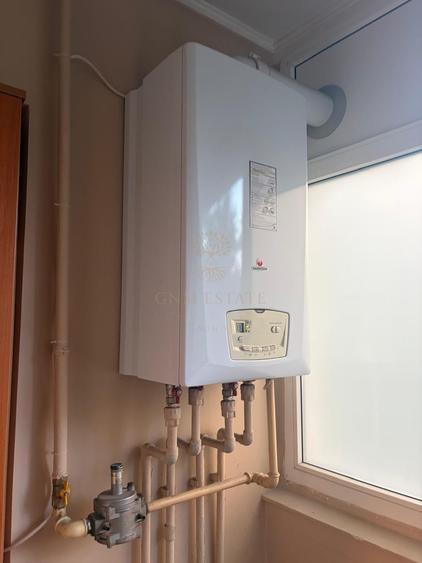 Apartament cu 3 camere semidecomandat, mobilat în Crângași