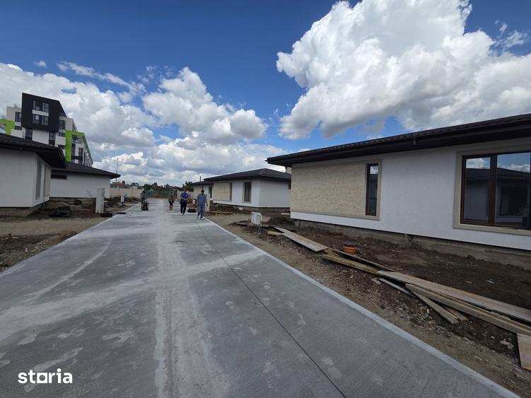 Casă cu 4 camere cu Teren 500 Mp în Ghencea