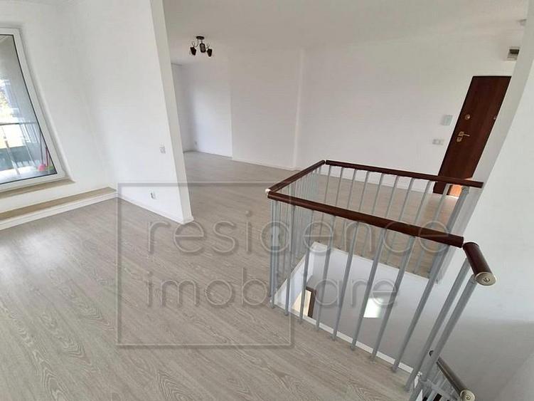 Apartament cu 4 camere decomandat în Grigorescu