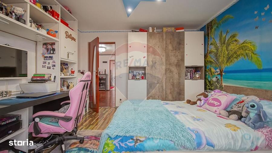 Casă cu 4 camere în Central