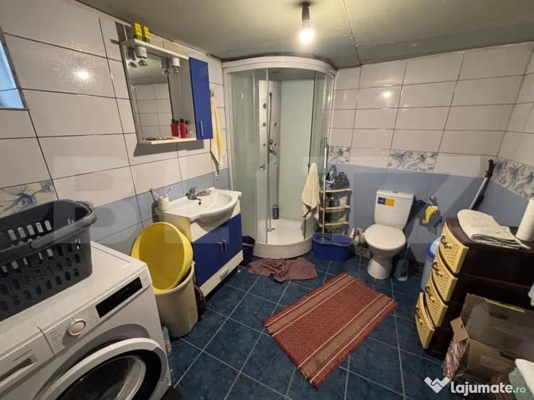 Casă cu 3 camere cu Teren 1100 Mp în Var
